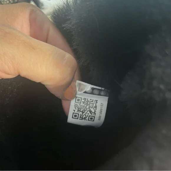 New Ugg Bailey Bow Holiday Boots - Picture 8 of 11